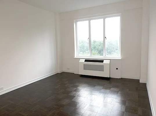 Rented by essential NEW YORK Real Estate | media 19