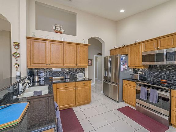 4th image of 9444 Sun River Way