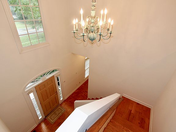 5th image of 267 Ramblewood Dr