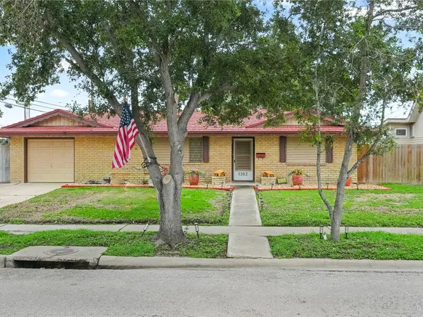 1302 Aswan Dr, Corpus Christi, TX 78412