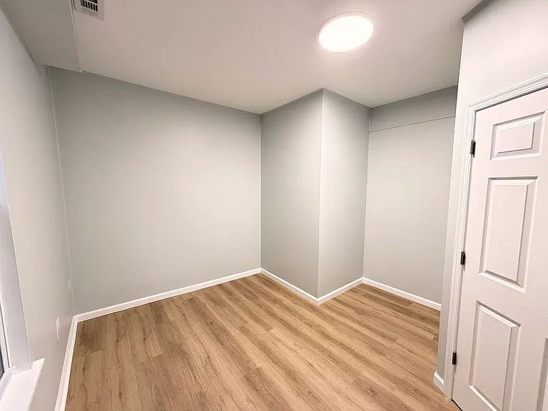 115 Winfield Ave #2 — Photo 6