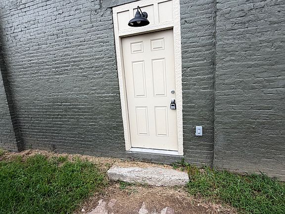 4th image of 198 W Main St #1