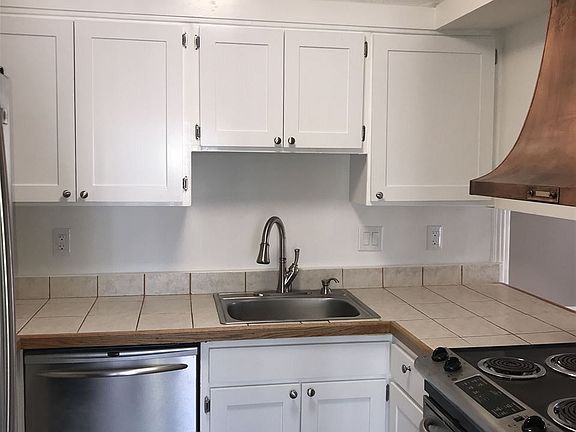 3rd image of 6617 Poplar Ave APT 2