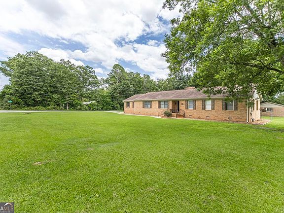 2nd image of 3708 Jones Rd