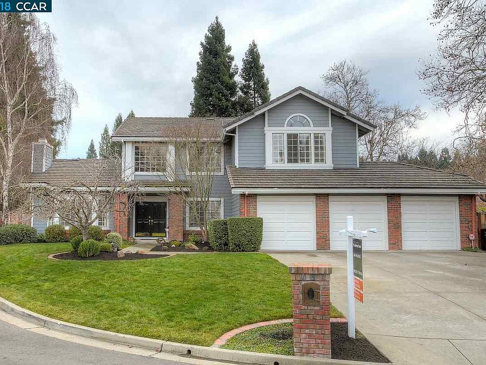 1st image of 102 Carole Meadows Ct