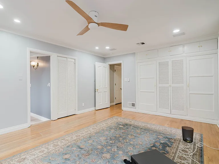 13405 Tiara St — Photo 36