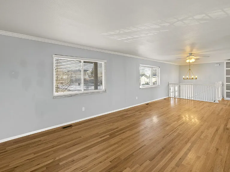 304 Cielo Vista St — Photo 9