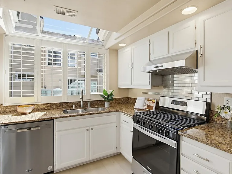 12922 Carmel Creek Rd #32 — Photo 18