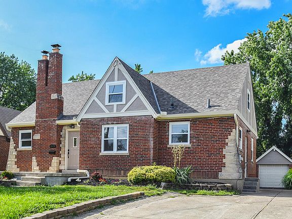 2nd image of 6828 Buckingham Pl