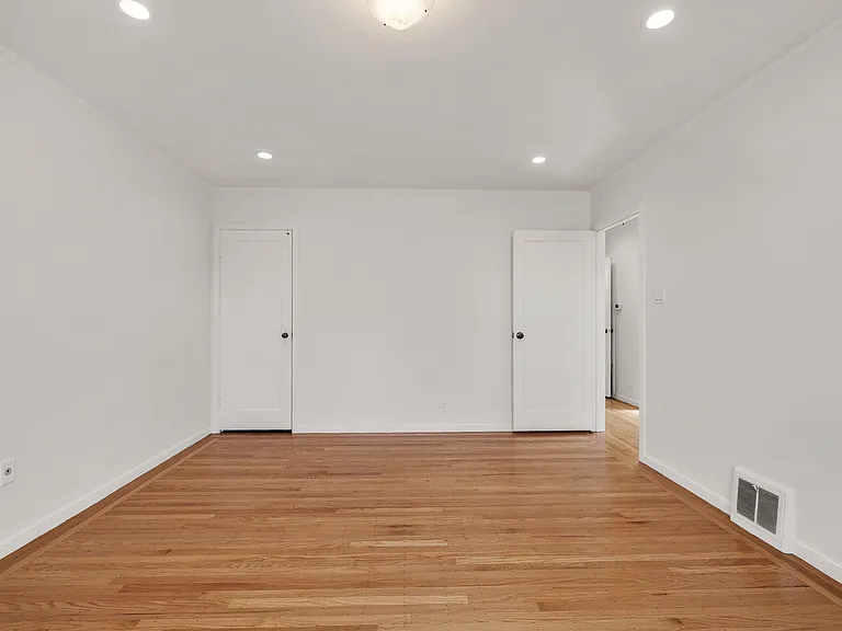 318 Allison St — Photo 12