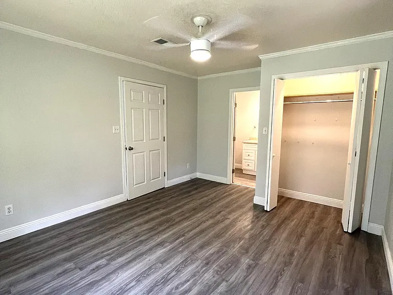 15720 Cook Rd — Photo 3