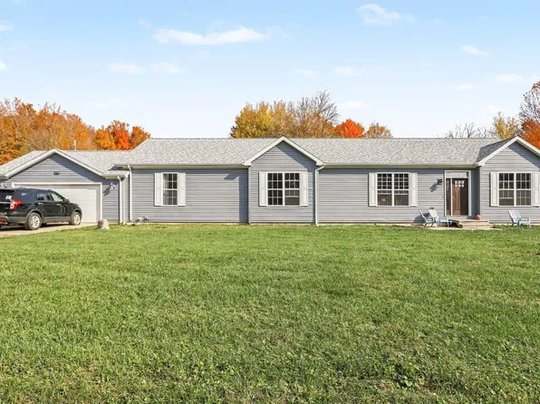 1150 Rustic Hills Dr, Union City, MI 49094