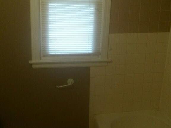 2nd image of 150 Greenwood St APT 1