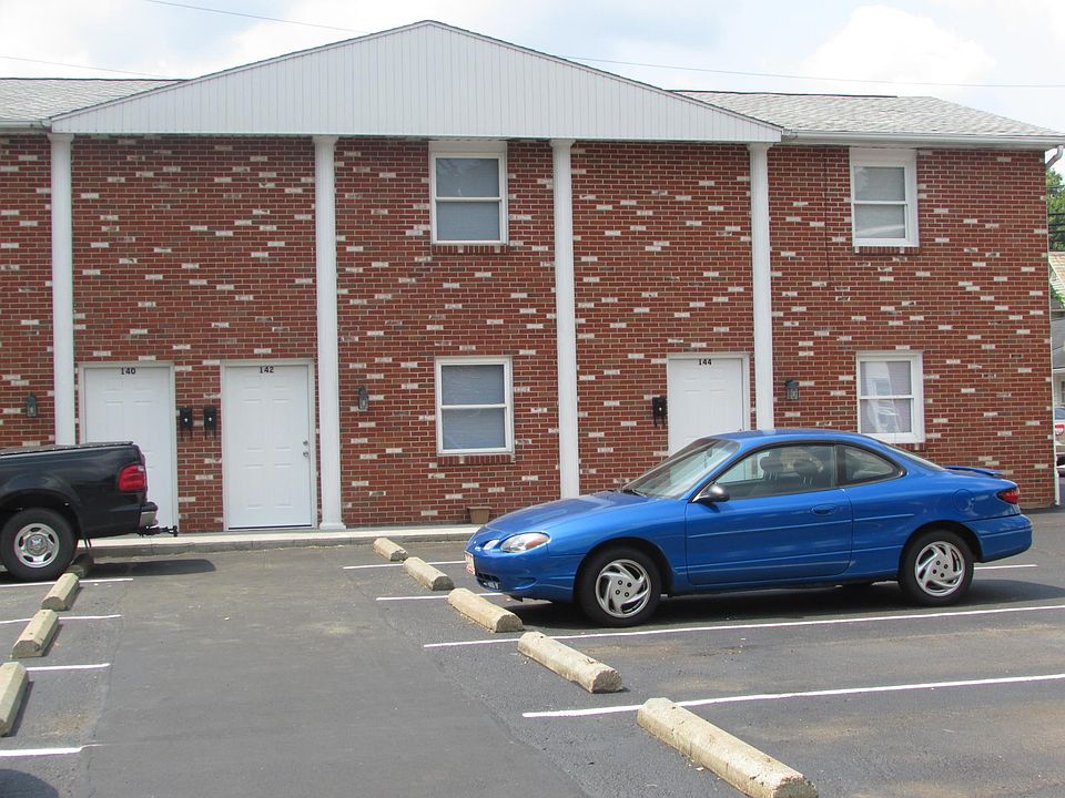1st image of 142 6th Dr SE #142
