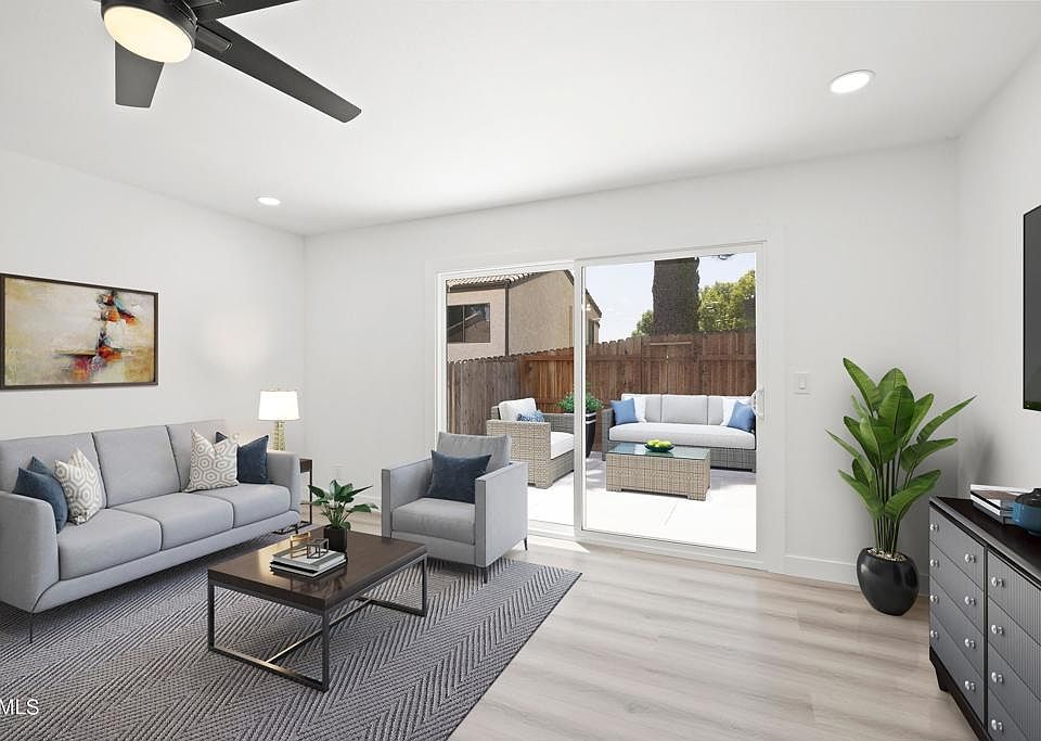 1st image of 430 N Palm Ave