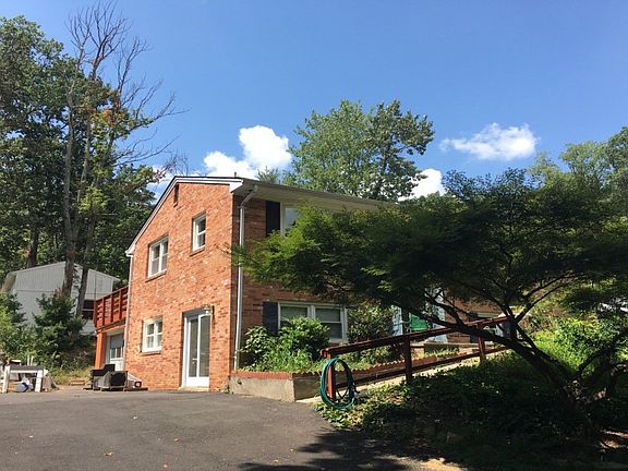 3rd image of 2660 Collins Ct