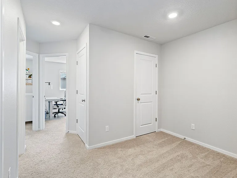 876 N 18th Ave — Photo 22