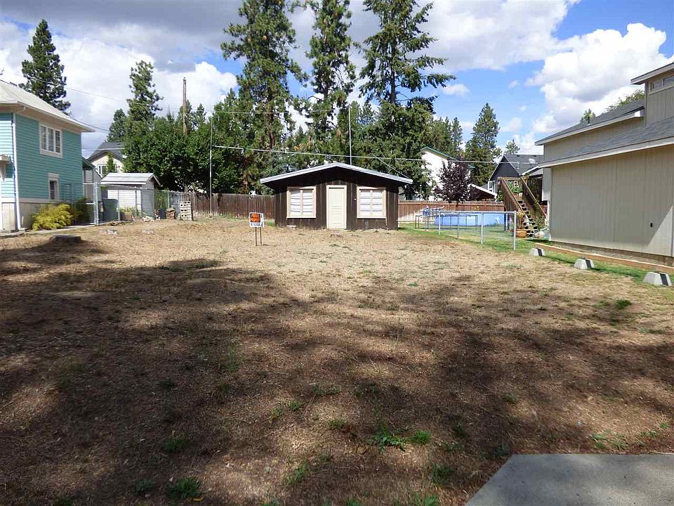 1st image of 4017 E 32nd Ave