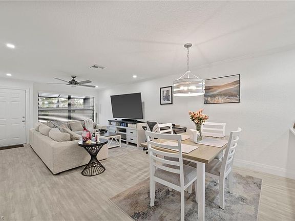 4th image of 55 EMERALD WOODS DR #C3
