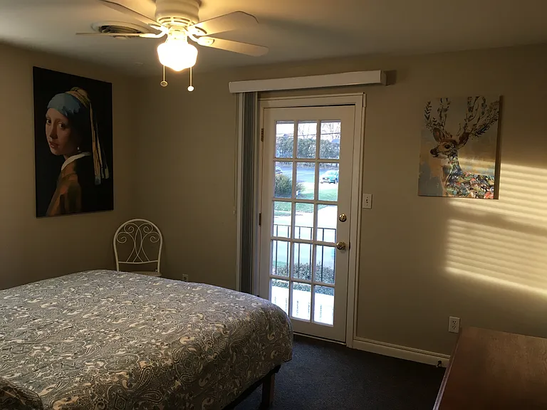 100 E Franklin St #100 — Photo 15