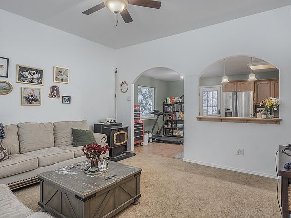 5th image of 682 Tanglewood Rd