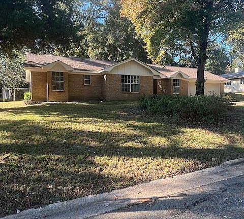 2nd image of 1410 Shelton Dr