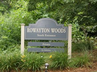 151 Rowayton Woods Dr UNIT 151, Norwalk, CT 06854
