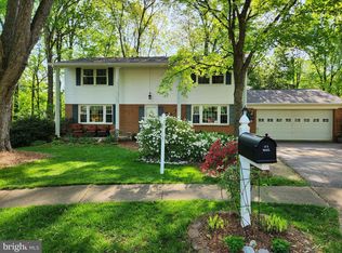 9382 Saddlemount Ct, Springfield, VA 22153