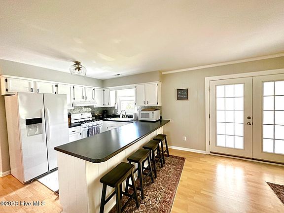 2nd image of 608 Hounds Tooth Court