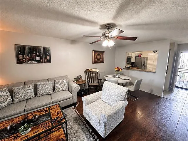 3320 Timberlane Way Dr #140 — Photo 3