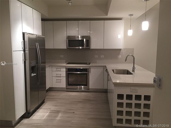 2nd image of 999 SW 1st Ave APT 3109