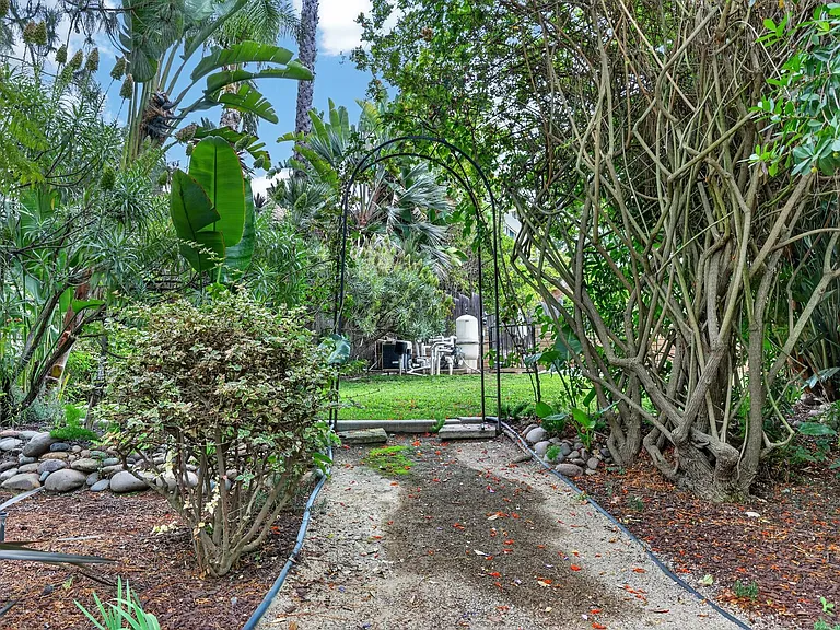 13660 Acorn Patch Ln — Photo 47