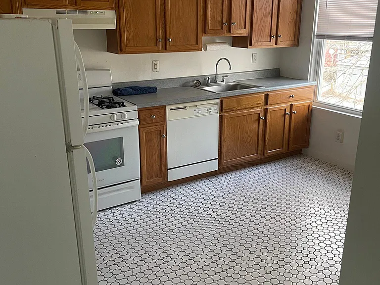 5435 Jackson St #3 — Photo 7