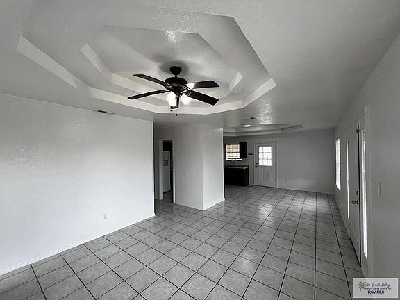 2nd image of 5105 Villa Bonita St