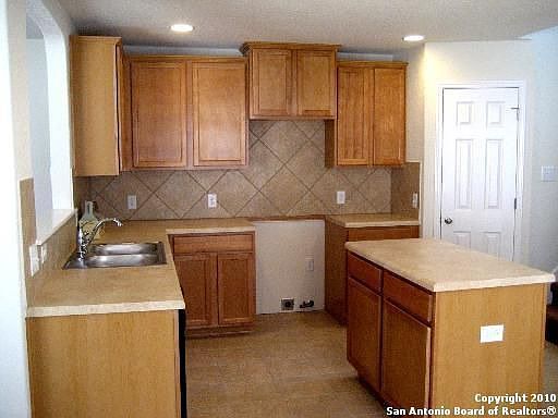 5th image of 5827 Onyx Way