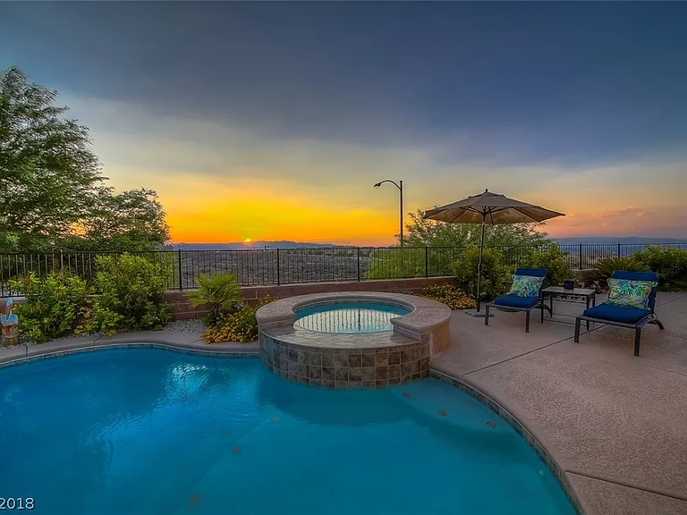 1160 Palmetto Bay Dr — Photo 8