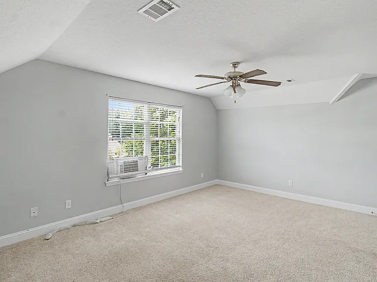 158 Ashley Ln NE — Photo 32