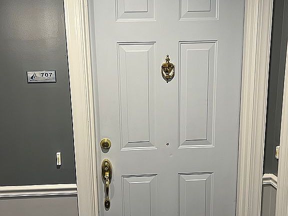 Front Entrance to Condo!
