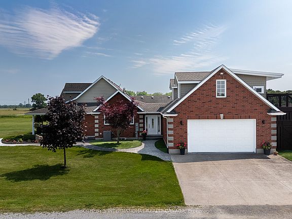 3rd image of 551 Darby Rd