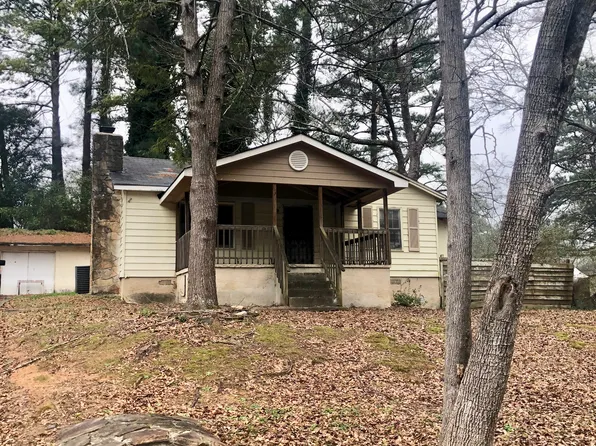 530 Aberdeen Dr NW, Atlanta, GA 30318