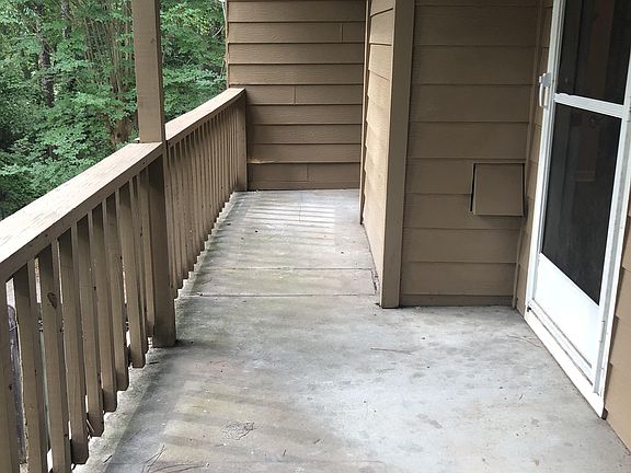 5th image of 3692 Donovan Dr Unit B