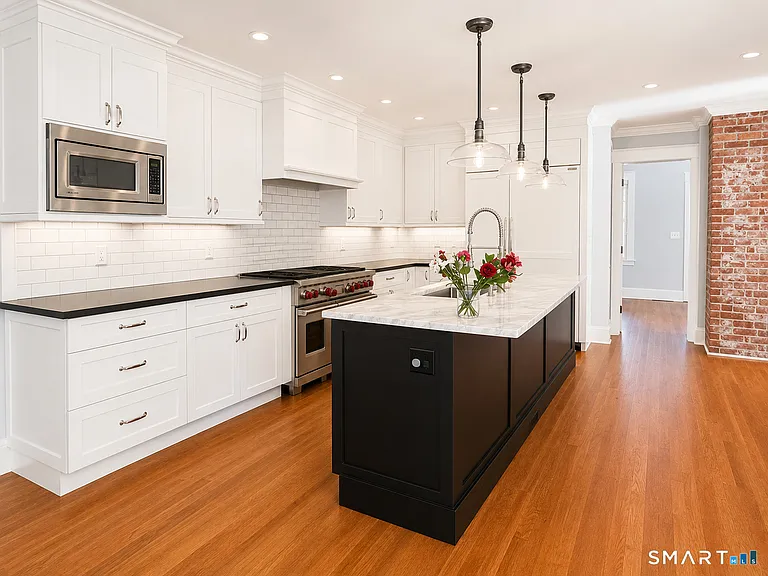 4 Raymond Pl — Photo 7