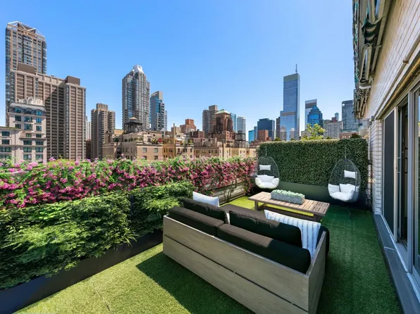 605 Park Avenue image 16 of 26