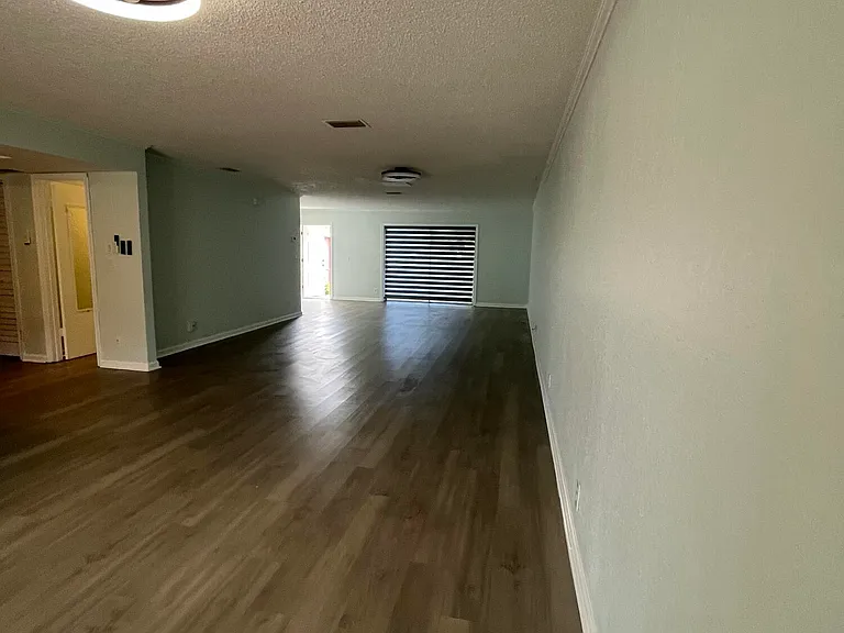 4305 Coral Springs Dr #2H — Photo 3