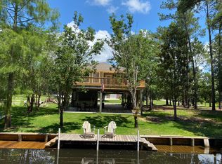 6053 Apache Dr, Kiln, MS 39556