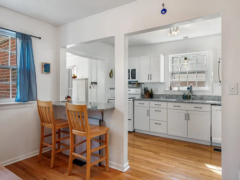 1022 Granada Ave #A — Photo 10