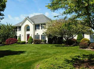 2 Rushton Ct, Princeton Junction, NJ 08550