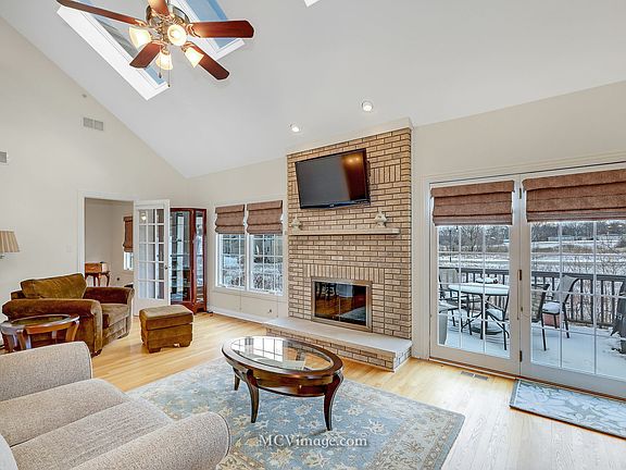 4th image of 16169 Alissa Ct