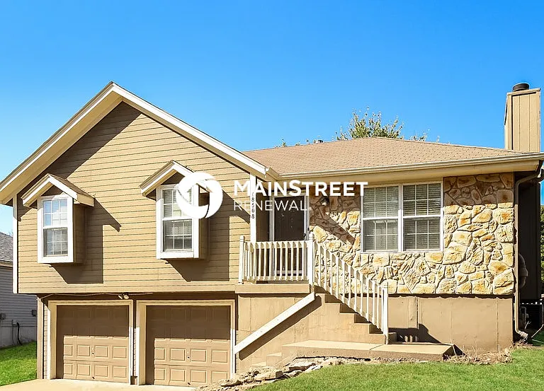 18508 E Blackhawk Trl — Photo 1