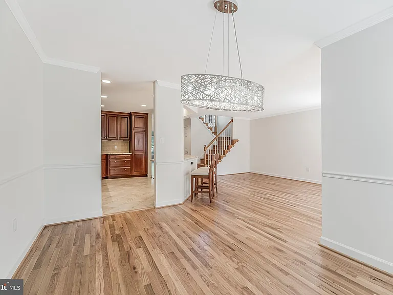 2029 Magarity Ct — Photo 13
